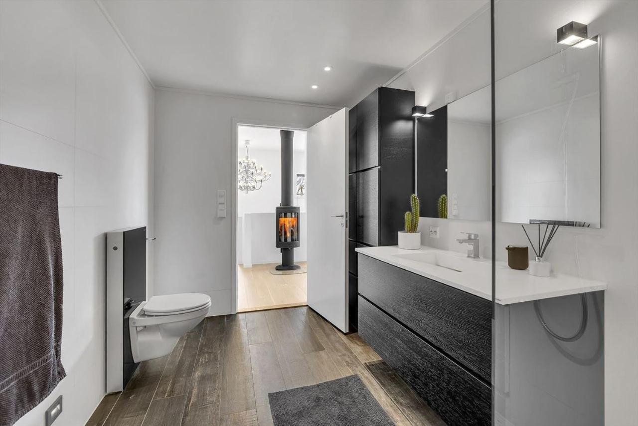 Kais Sauna, Jacuzzi, Cinema And Balcony House! Central Location Тромсё Экстерьер фото